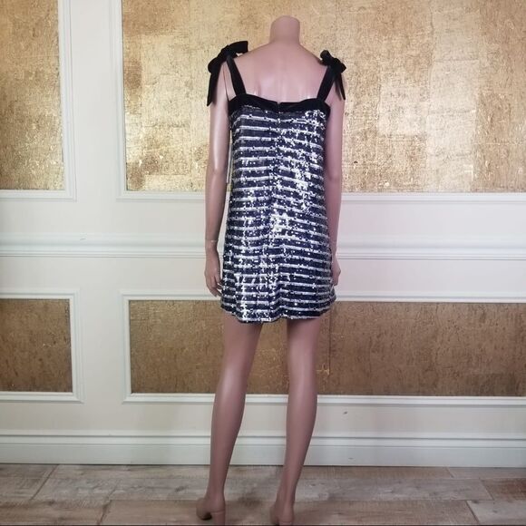 NEW AQUA 100% Exclusive sequined striped mini Black Silver S - Picture 3 of 15
